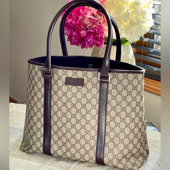 Authentic GUCCI GG Supreme Joy Tote Bag - Picture 3 of 15